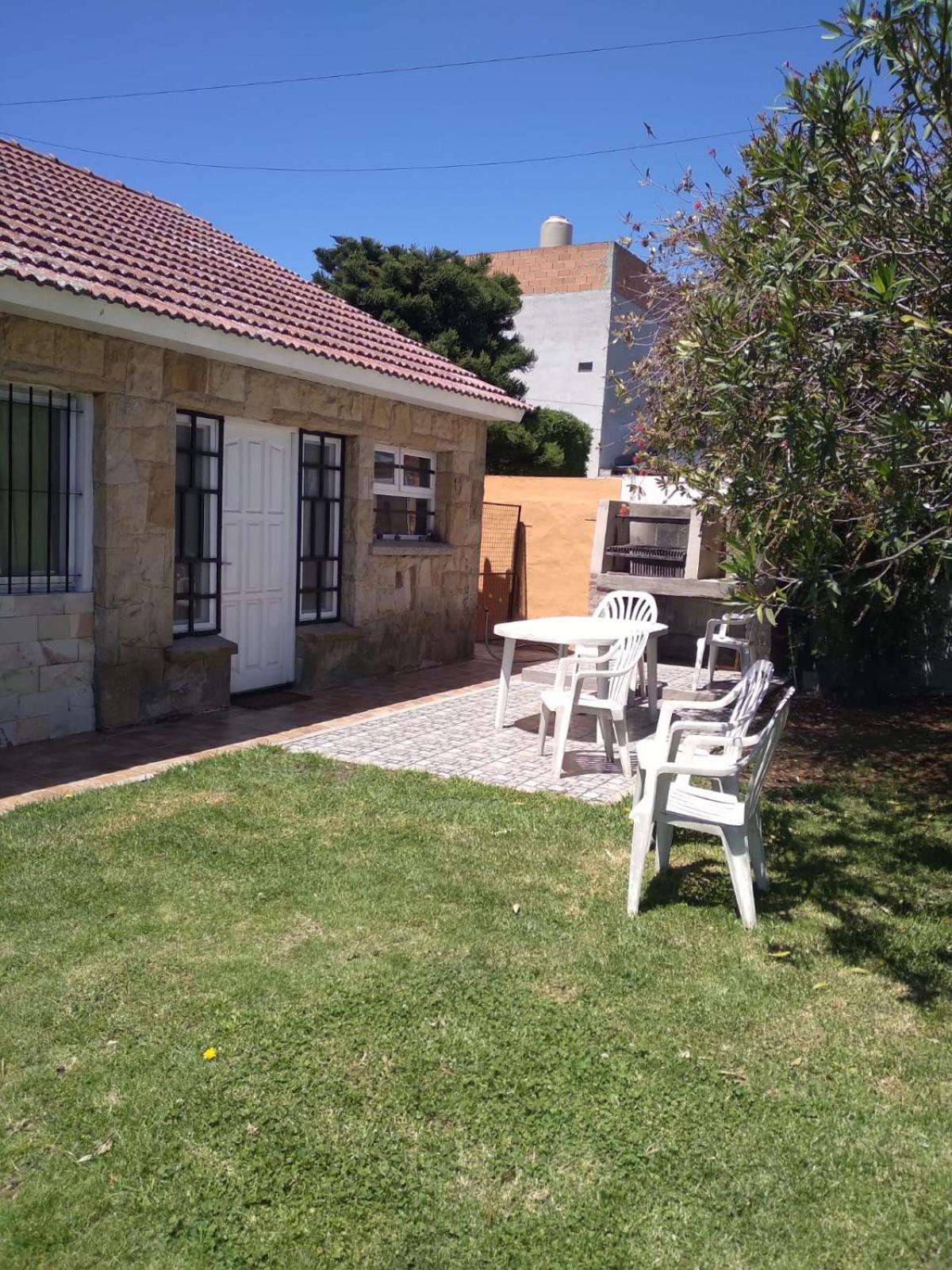 Holiday home Casa De Piedra - A 2 Cuadras Del Mar - Solo Familias Mar del Plata